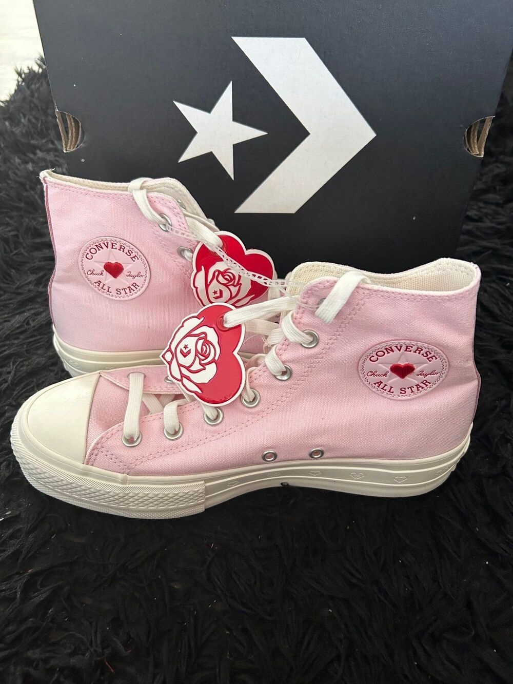 CONVERSE Chuck Taylor all star lift hi top pink hearts shoes sneakers sz 9 new
